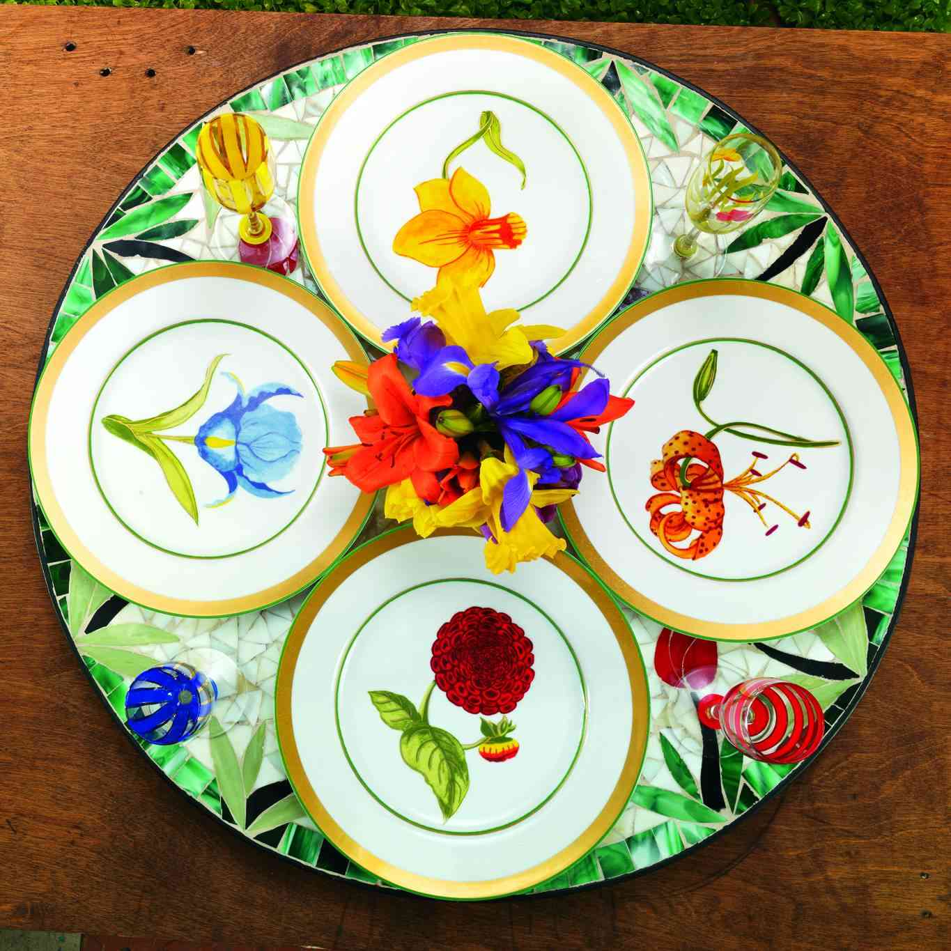Mamie's Garden Dinner Plate